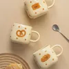 Производители кружки прямая милая хлебная кружка с ложкой молока Fufu Ceramic Cup Cup Cup Gift Dift Cups.