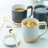 Kubki ceramiczny kubek skondensowany kawa porcelanowa herbata i sceny spodek urocze kubek latte Chiny z pokrywkami łyżki świątecznej filiżanki