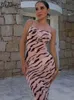 Abiti casual di base Hugcitar 2024 Mesh zebra Stampa Slipsle senza schienale Sexy S attraverso Maxi Dress Summer Women Elegant Outfit Beach Vacation Y2K Y240509