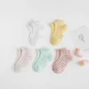 Kids Socken 5 Paare/Charge von 2-9 Jahren Baby Socken Sommer reines Baumwoll flach dünne Kinder Socken Solid Color Girl Mesh Netter Neugeborenen Jungen und Kleinkindsocken D240513