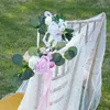 Fleurs décoratives chaise d'allée arrière fleur de fleur de bouquet artificiel décoration avec des feuilles rubans pour événement de jardin banquet de fête en plein air