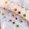 Van Clover Bracelet Designer Jewlery Gold Bracelets for Woman Luxury Silver Four Leaf Charm Braclet Girls Friends Cadeaux 4 Feuilles