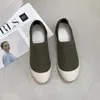 Chaussures décontractées d'été Vulcanisée confortable pour femmes chaussures plates de selsive de tissage de tissage sur la bouche peu profonde femelle zapatos
