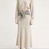 Юбки Полосатые шарф трехмерные сплайсингии дизайн шелковой смесь женская юбка знаменитость темперамент песчаного цвета