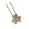 Gioielli designer Luxuria Accessori VANCA V Gold Versione High Clover Necklace Womens Petals Full Diamond Ciondolo Flower Lucky Erba Clover Collar Catena