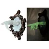 Ghost in the Mirror Wall Decor blask w ciemnym halloweenowym wystroju 3D Horror Upiorne rzeźby ścienne żywiczne Luminous Statue Ornaments 240509