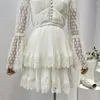 Casual jurken van hoge kwaliteit Beige ruches Pleit Graceful borduurwerk vouwen franje patchwork mini -jurk voor vrouw lente zomer