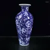 Estatuetas decorativas antigas antigas velhas azuis e brancos de prunus mume vaso de estudo chinês de porcelana decoração artesanato em cerâmica