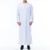 Nationaal kostuum mannen moslimkleding witte jubba thobe lange mouwen gewaden dubai Midden -Oosten mannen islamitisch Arabisch kaftan hoofddeksel 240506