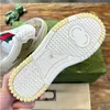Classics Canvas sneaker Men Women Re-Web sneaker Designer casual shoe white leather sneaker green and red Web tongue High quality Lace-up closure Low help trainers