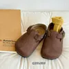 Sneakers Versión coreana de zapatos para niños Boken Boys Cork Cuero Otoño 2023 Niñas Single Soled Baby Bean H240513