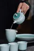 Ensemble de thé de thé à tasse de haute qualité chinoise traditionnelle sur xihu natural céramique céladon d'eau bouteille verte cadeau en porcelaine