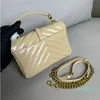 Hochwertige Designer -Taschen umgehen Frauen Umhängetaschen Leder Gold Kette Crossbody Tasche große Kapazität Einkaufstasche Gold Metall Buchstaben Farben Tasche