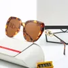 Designer Sonnenbrille Mann Mode Luxus Sonnenbrille für Frau Polarize Objektiv Urlaub Reise Frauen Sonnenbrillen Metall Herren Brille Übergroße Quadrat 1: 1 UV400 Objektiv Schatten