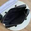 Designer di lusso Classica Business Borsa maschile, borsetta casual, borsa a tracolla di moda, borsa da lavoro, borsa per laptop, borsa a tracota versatile, borsa a tracolla, custodia per documenti