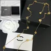 Brand Designers New Necklace Luxury 18k Gold Plated Fashionable Fashionable Charming Girl High Quality Long Necklace Luxury Boutique Gift Necklace Box