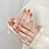 Feest gunst schattige aardbei sweetheart stijl handgemaakte draagbare pers op nagels naakt roze whitening short full cover nail art tips store