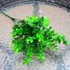 Fleurs décoratives 1pcs / 7 branches plantes artificielles eucalyptus en plastique argent feuille de l'herbe pour la ferme pour la ferme mariage