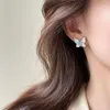 Personlighet Sweet Pearl Pendant Blue Crystal Zircon Butterfly Designer Studörhängen för kvinnor Fashion Trend Girls Jewel Gift