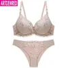 Bras Set Femmes Sexy Lace Big Size Bra Set Plus taille Push Up Underwear Set 7 Color Push Up Bra Brief Set C D Cup Brassiere Panty Set Y240513