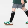 Chaussettes pour enfants 3 paires de longues chaussettes pour les enfants et les chaussettes scolaires pour enfants et filles sous les genoux D240513