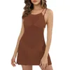 Vestido de resort de cor sólida feminina de cor sexy sem traseiro mini encobrimento