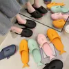 2024 Luxe designer Dames Sandaal Zomer slippers voor mannen Paren Indoor Buiten Shark Glaasjes Zwart Groen Grijs Pink Dikke Dikke Soled Shoes Flat Sandalen Flip Flops