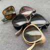 Lunettes de soleil pliables hommes Femmes Designer Retro Round Sun Gernes Vintage UV400 Goggles Shades non polarisées OCULOS Storable et à la mode
