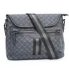 Sac à bandoulière pour hommes Flip Relip Cuir Men Sac à dos Multifonctionnel Street Personnalité Polka Dot Messager Sac Fashion Handsbag 9001 #