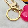 Keychains Lanyards Designer Keychain Luxury Bag Charm Heart Shaped Key Chain Fashion love Pendants Gold Keyring Car Ornament