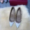 Sandały slingbacka oryginalne skórzane klasyczne sztylet letni metal designerka damska buty rivet butów płaski sandał 6 cm 8cm 10 cm seksowne pompki sandale ślubnych wysokie obcasy