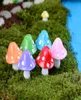 20pcs Figurine in miniatura Figurine Figurine Gnomi Gnomi decorazioni jardin ornamenti da giardino di funghi in resina micro paesaggio7185421