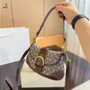 10a créatrice de mode pour femmes Moon Baguette Messager Sacs fourre-tout réel sac à main en cuir miroir de qualité luxueuse sac à demi-sac F SSWL