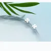 Boucles d'oreilles Toyoosky 925 Forme de plante d'herbe à quatre feuilles en argent sterling pour femmes mignonnes simples sterling-silver-jewelry brincos