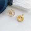 Estudação de estojo de estoque de moedas da cabeça feminina clipe de brincos Botão redondo de ouro fosco sem piercing para mulheres clipes de ouvido jóias j240513