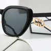 Designer Sonnenbrille Mann Mode Luxus Sonnenbrille für Frau Polarize Objektiv Urlaub Reise Frauen Sonnenbrillen Metall Herren Brille Übergroße Quadrat 1: 1 UV400 Objektiv Schatten