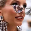 Lunettes de soleil Soei Fashion Luxury Crystal Femmes Cat Shodes Eye Shodes UV400 Retro Tendance Met Metal Frame Gradient Mirror Sun Sund