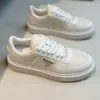 Sneakers de créateurs pour hommes chaussures décontractées baskets en cuir bas confortable.