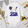 Rompers Baby Bodys Hello 2024 INANT RAIPER NOUVEAU ANNÉE CADEAU BÉBÉ TODDLER LONGE LONGE JUMPS SUIGNE BARCHES GROUPES NEWBRON DOUCHE PRÉSENT T240509