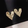 Brincos do garanhão Trendy Elegante Heart Ear Studs Jóias da moda As simetria de cor dourada das mulheres para mulheres