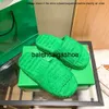 Botteg Venetas Bottegaa Ayakkabı Kadınlar İçin Son Moda Terlikleri Yeşil Havlu Terlik Anti Slip Sıradan Yumuşak Ayakkabı Boyutu 34-41 AQQ0