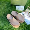 Tasarımcı Terlik Erkek Sıkıcı Kadınlar İçin Lüks Terlik Sandal Kadınlar Kauçuk Moda Stilleri Çeşitli Yerler İçin Uygun Kişilik UNISEX SANDALLARI