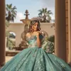 Aqua Blue Shiny Princess Ball klänning Charmig Quinceanera klänning Klassisk applikationspetspärlor Tull Sweet 16 Dress Vestidos de 15 Anos