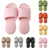 2024 Designer Slippers Chaussures Summer and Automne Soufflement rose rose Gris jaune Khaki Orange Green Hotels plages Gai AUTRES LIEUX Taille 36-45 DW785