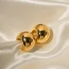 Brincos de argolas estilo 18k ouro banhado a aço inoxidável c- em forma de cunção para mulheres jóias à prova d'água hipoalergênica