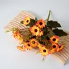 Fleurs décoratives chrysanthemums simulés avec 18 têtes orange petites marguerites tissu de soie bouquet de fleurs artificielles