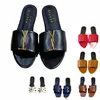 luxuries Designer Women Slippers Sandals Summer Shoes Slides Fi Leather Wide Flat Heels Beach Sandale Black White Golf With Box Size 35-42 n29o#