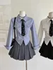 Zweiteilige Kleid Frauen JK Preppy Y2K Gyaru Kpop 2000s Outfits 2 Set Langarmhemden mit Krawatten -Crop -Tops + Mini -Falten -Röcke Gürtel Q240511