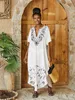 Abito da bagno ricamato abiti caftano outfit estivo per donne costiera costume da bagno in spiaggia caftan maxi abito 240508