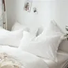 Наборы постельных принадлежностей Установите крышку стеганого одеяла 2/3PCS/SET Белый бахронный пуховой одеял с бахролом.